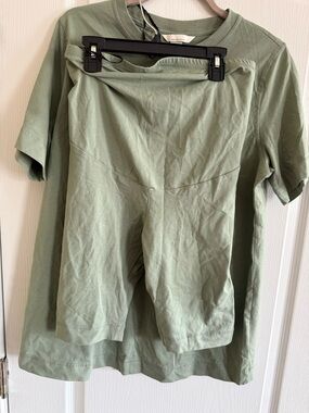 H&M Light Sage Green Short Sleeve Tee